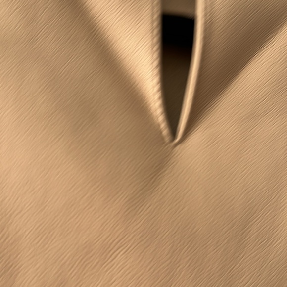 Marc New York tan pleather top size M - Picture 4 of 5